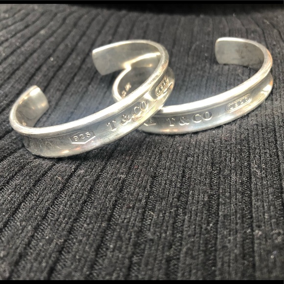 Rare Vintage 1997 Tiffany & Co. Silver Cuff Bracelets - Picture 6 of 6